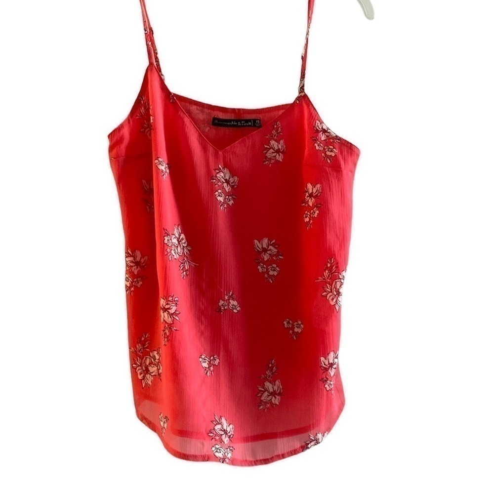 Abercrombie and Fitch coral floral cami. XS
C